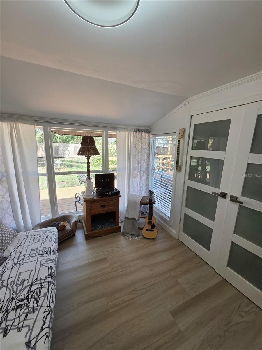 1205 WILLIS AVE — photo 33