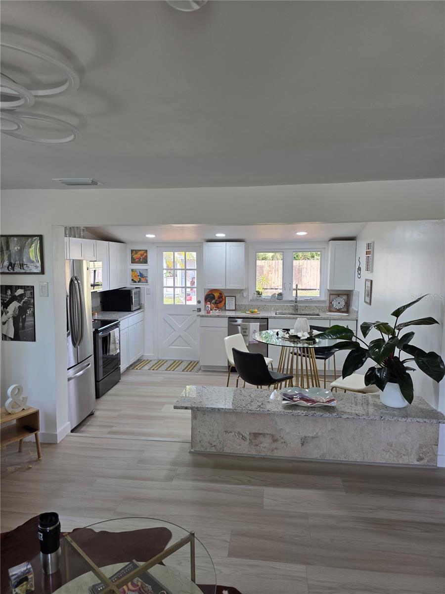 1205 WILLIS AVE — photo 21