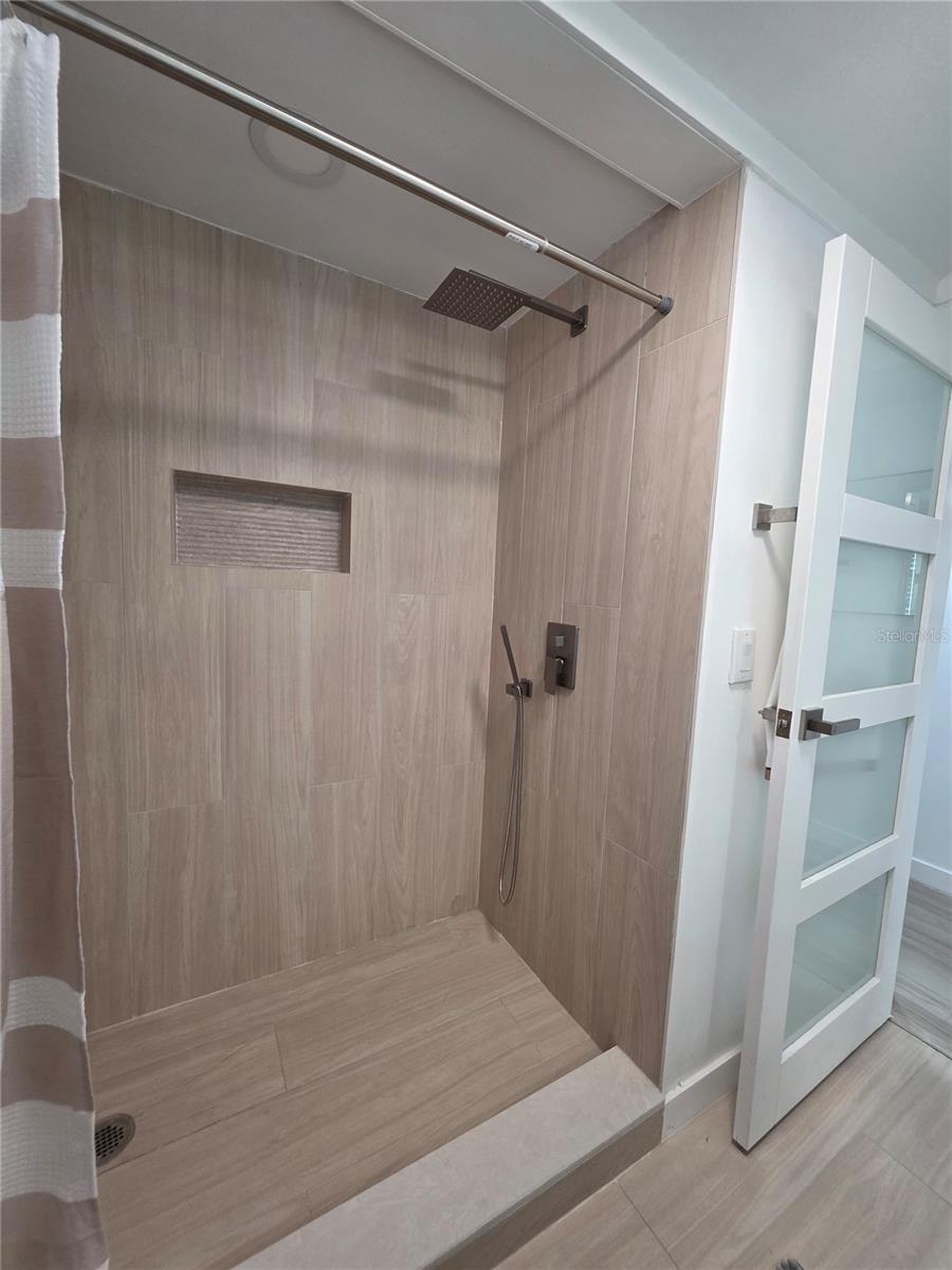 1205 WILLIS AVE — photo 35