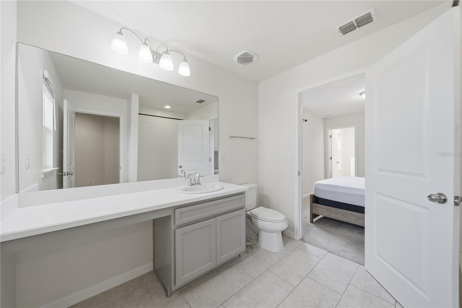 5553 PLEASANTVIEW CT — photo 23