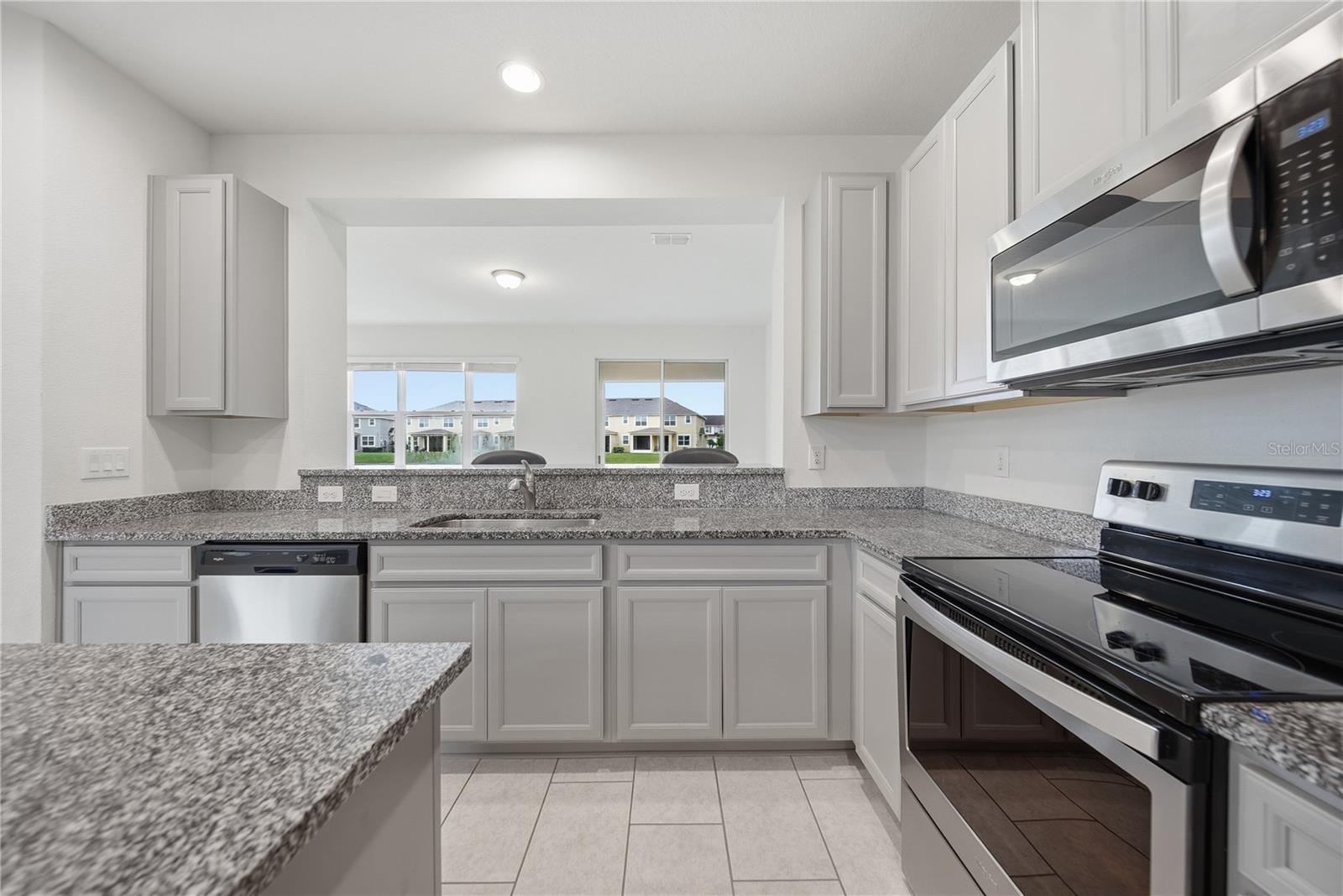 5553 PLEASANTVIEW CT — photo 11
