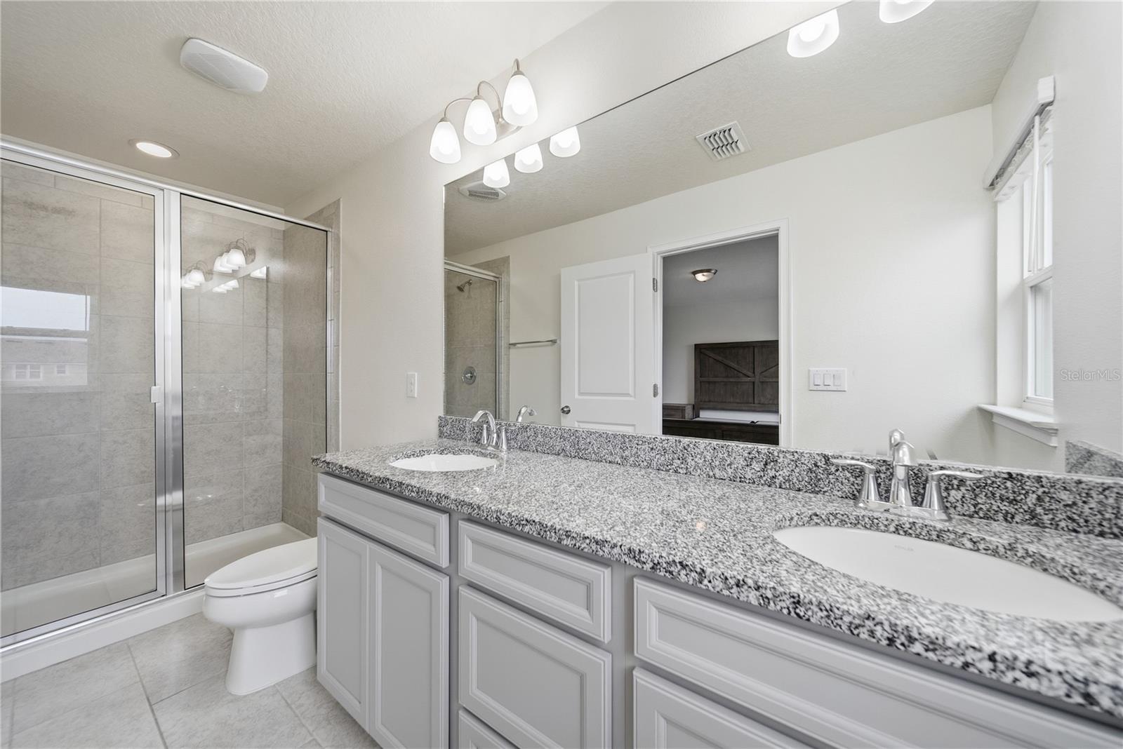 5553 PLEASANTVIEW CT — photo 34