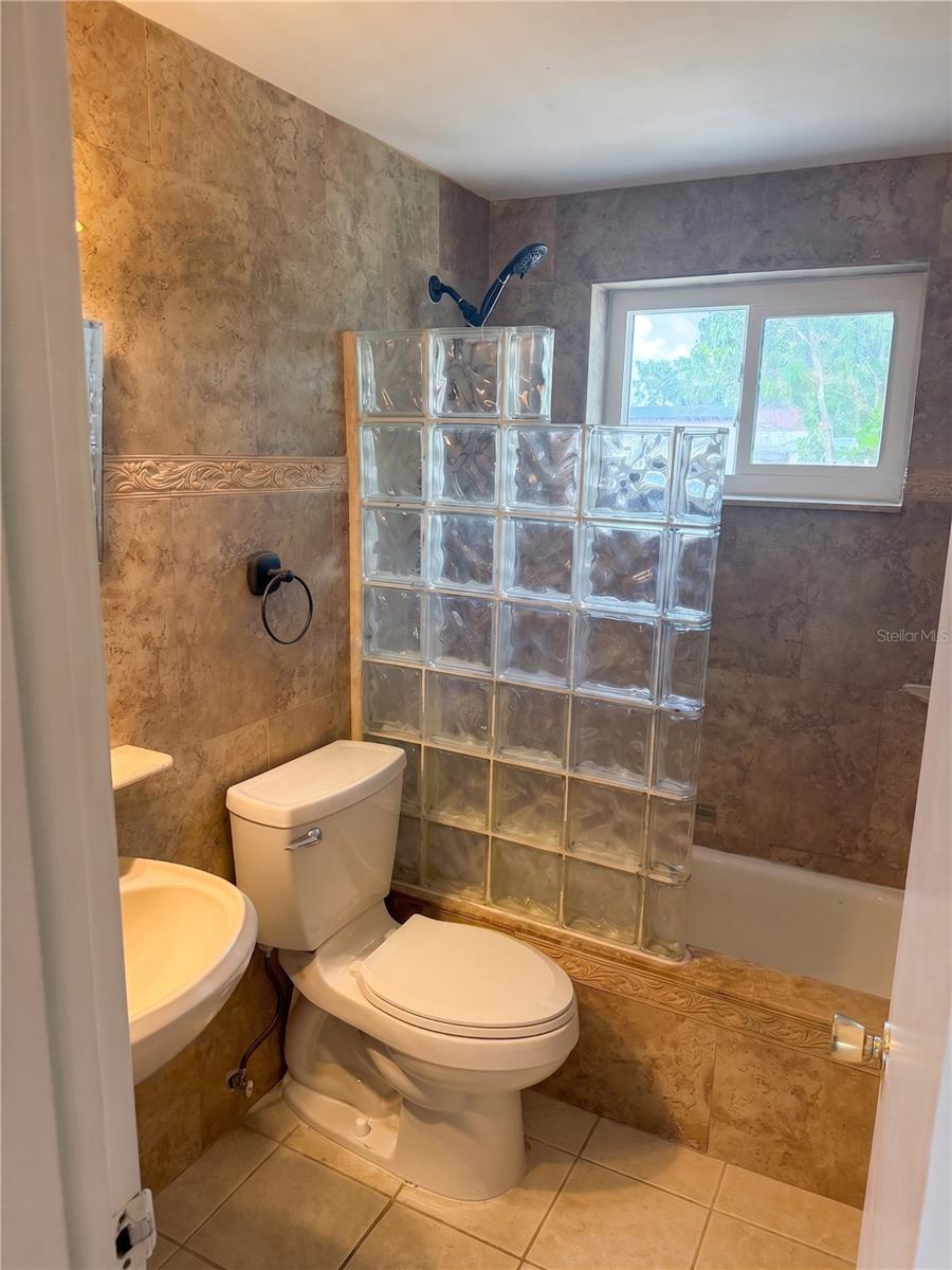 2412 ARCADIA RD — photo 18