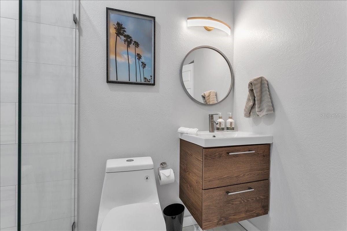 2402 W FIG ST — photo 19