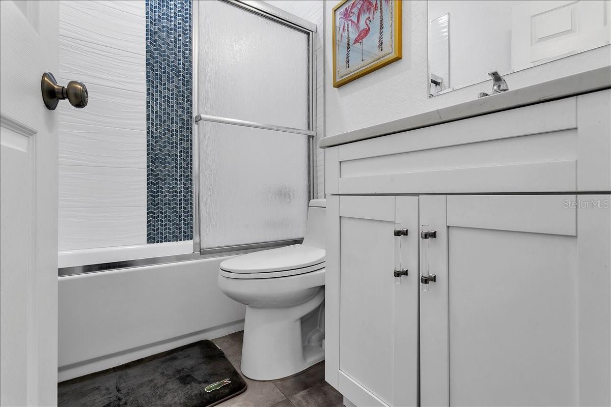 2402 W FIG ST — photo 12