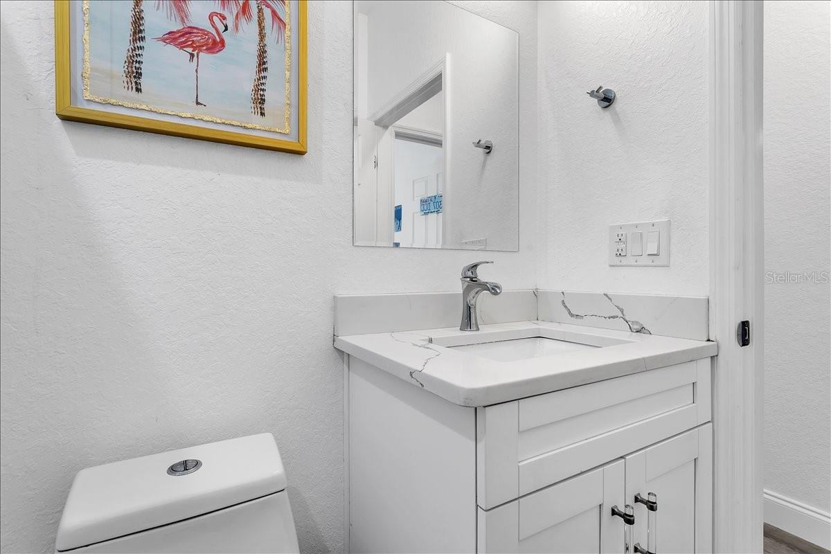 2402 W FIG ST — photo 11