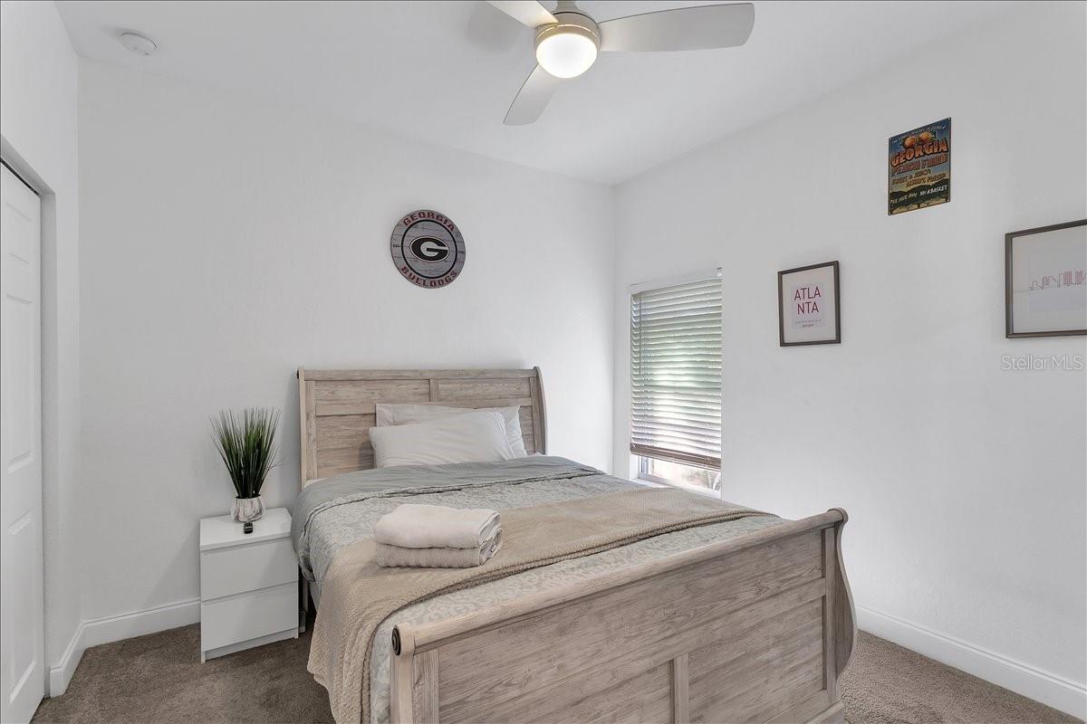 2402 W FIG ST — photo 13