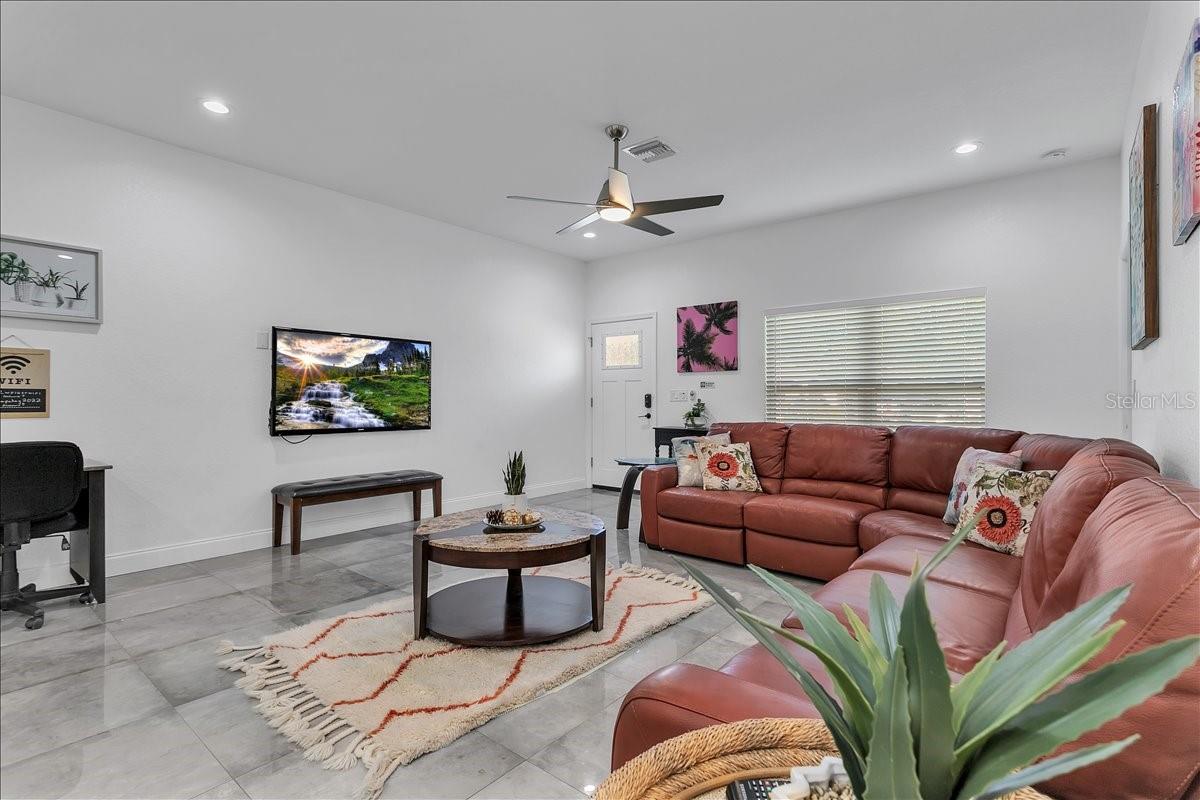 2402 W FIG ST — photo 23