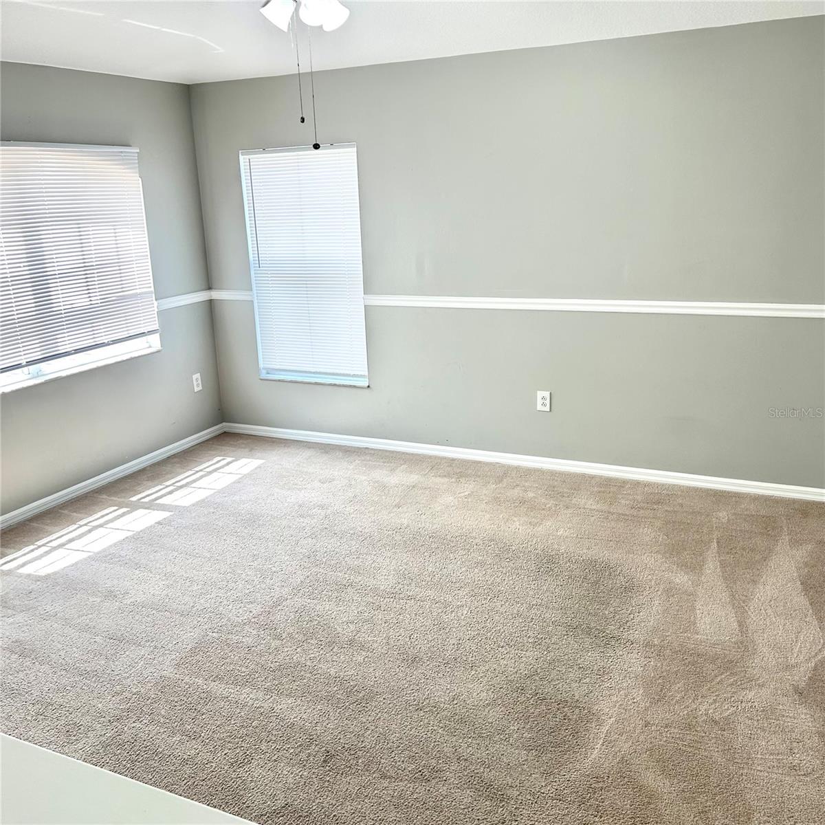 504 MAPLE POINTE DR — photo 34