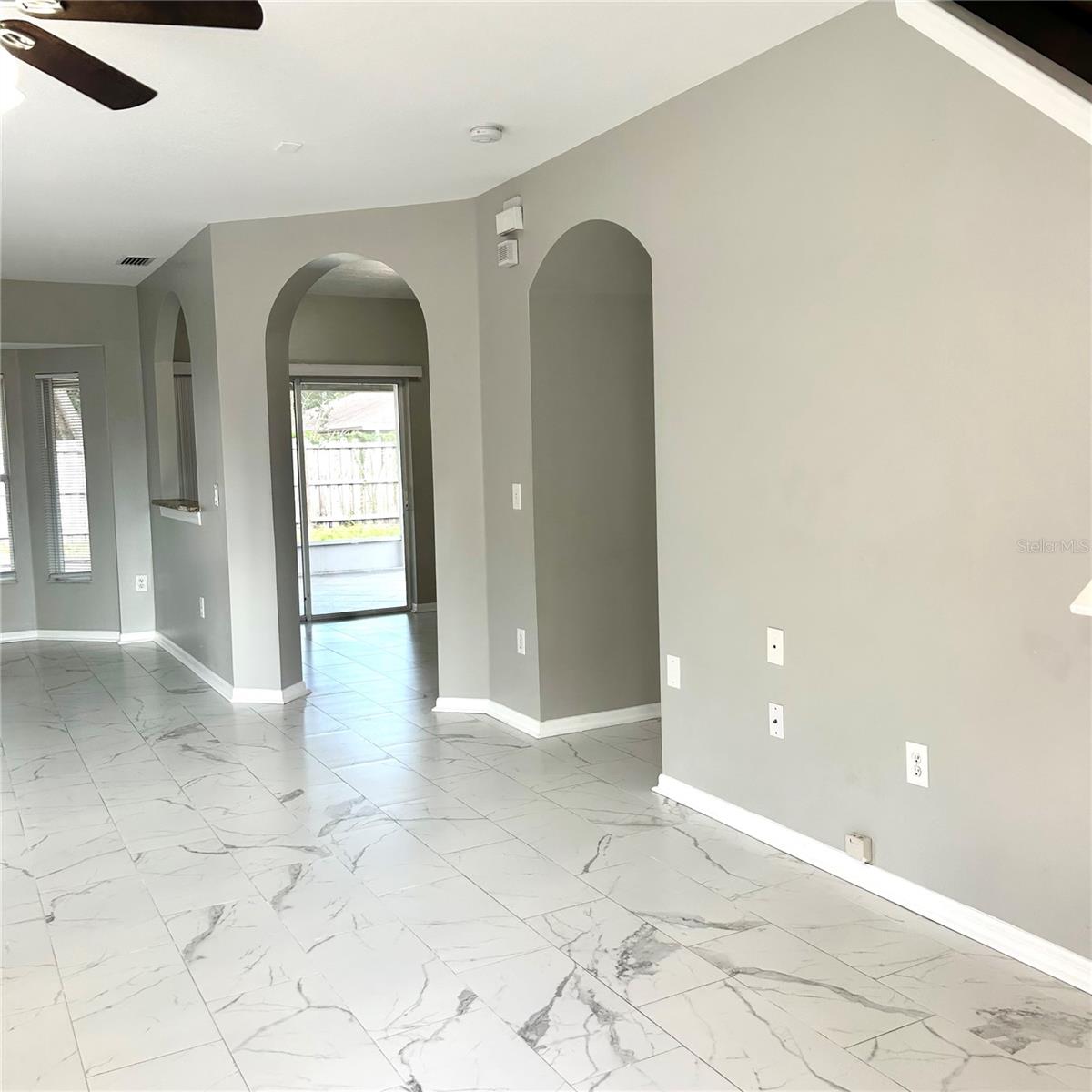 504 MAPLE POINTE DR — photo 5