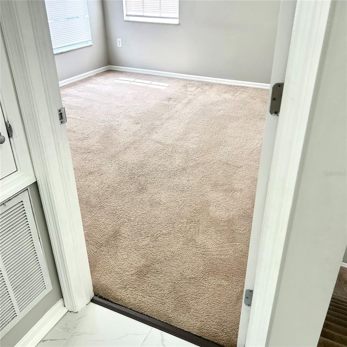 504 MAPLE POINTE DR — photo 32