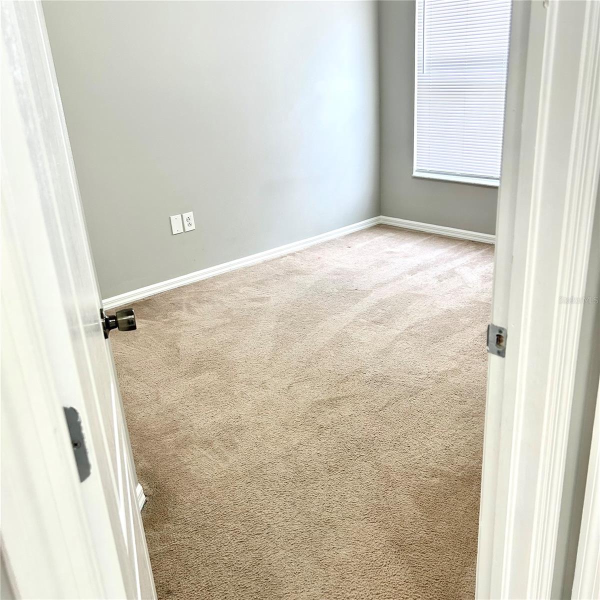 504 MAPLE POINTE DR — photo 29