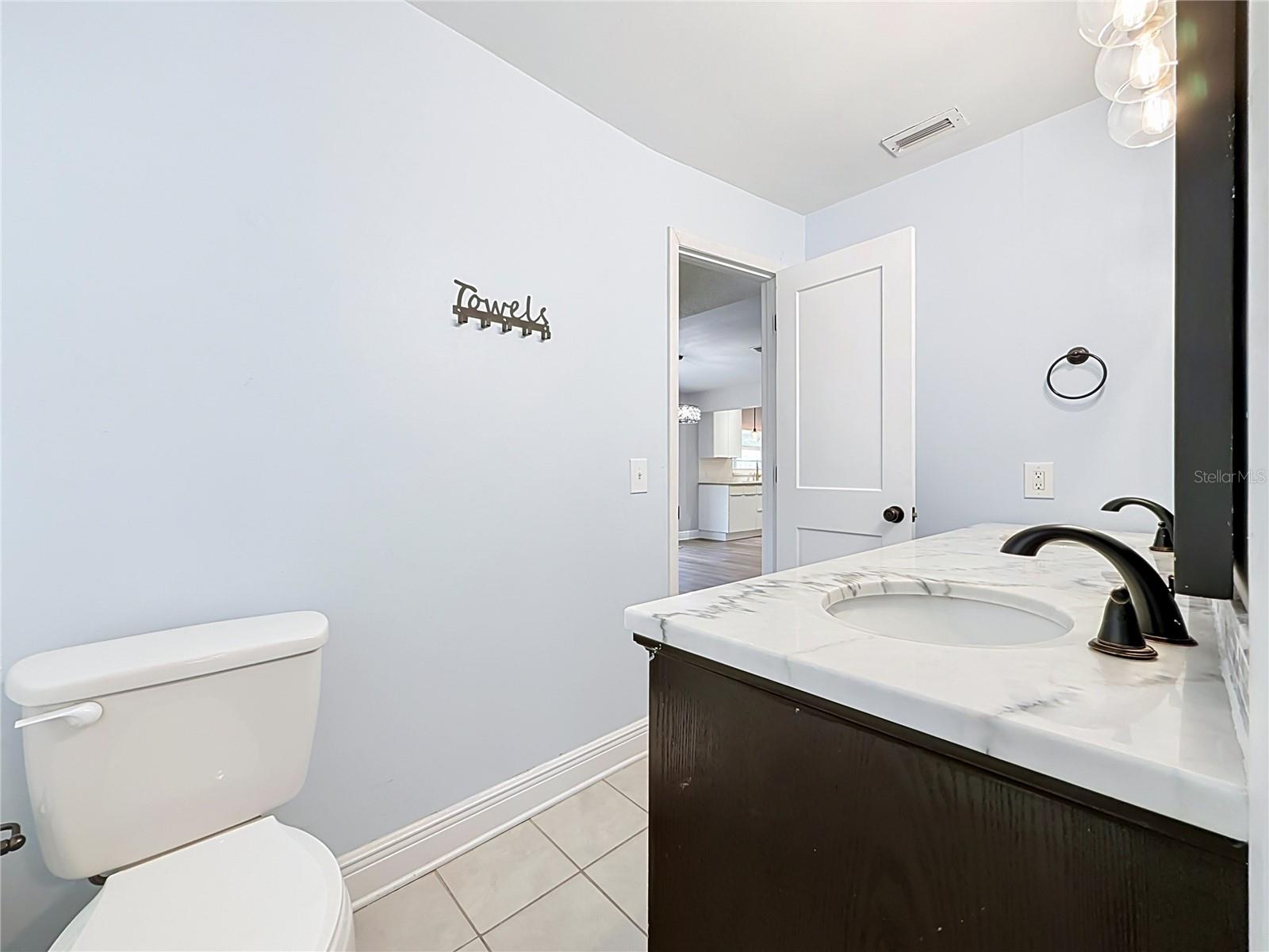 1405 OVERCASH DR — photo 24