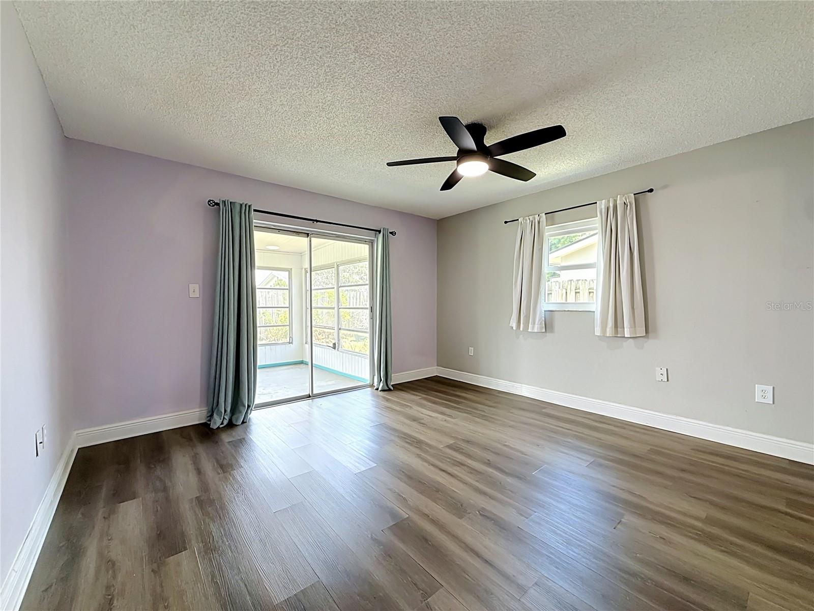 1405 OVERCASH DR — photo 16
