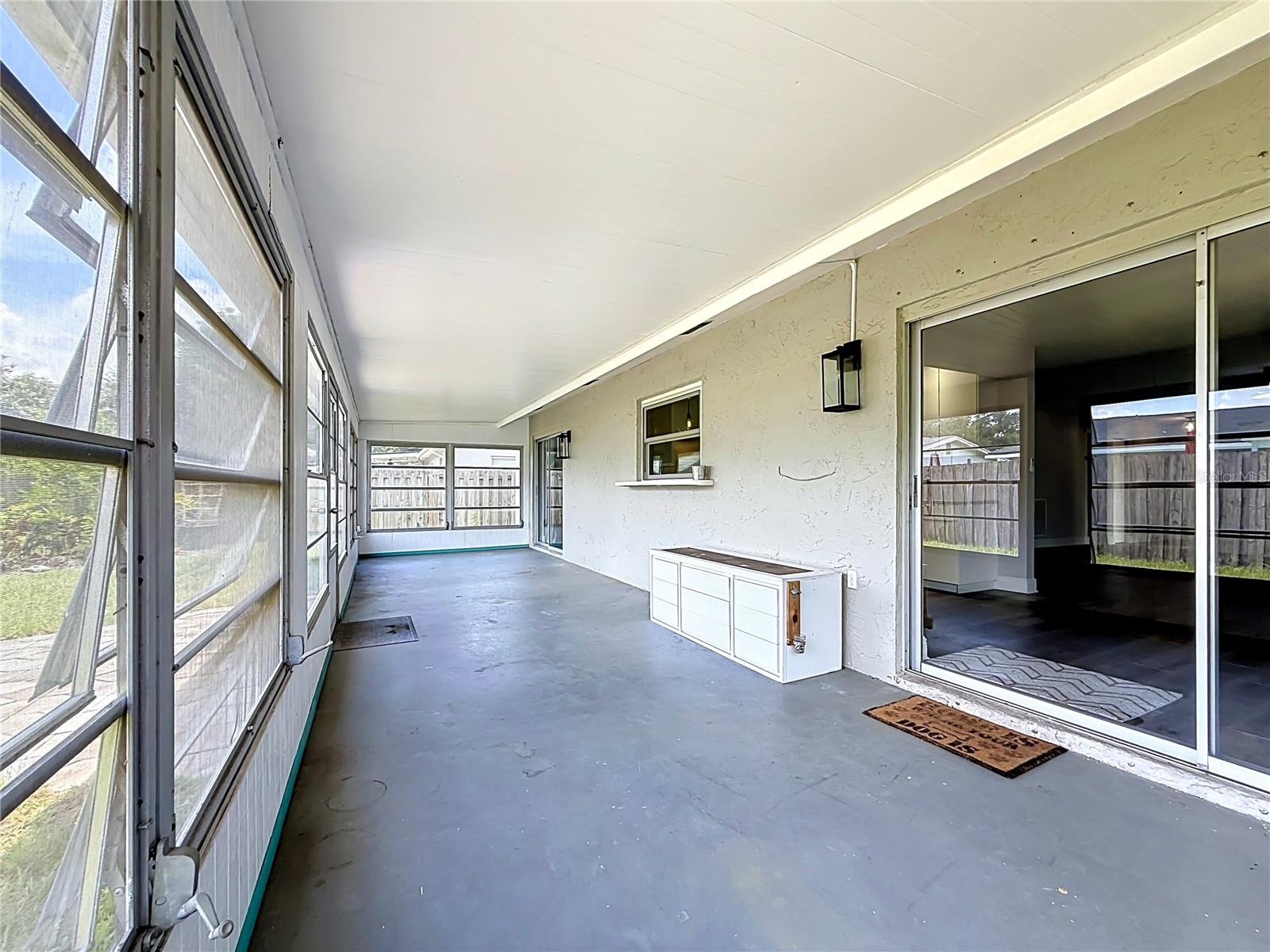 1405 OVERCASH DR — photo 29
