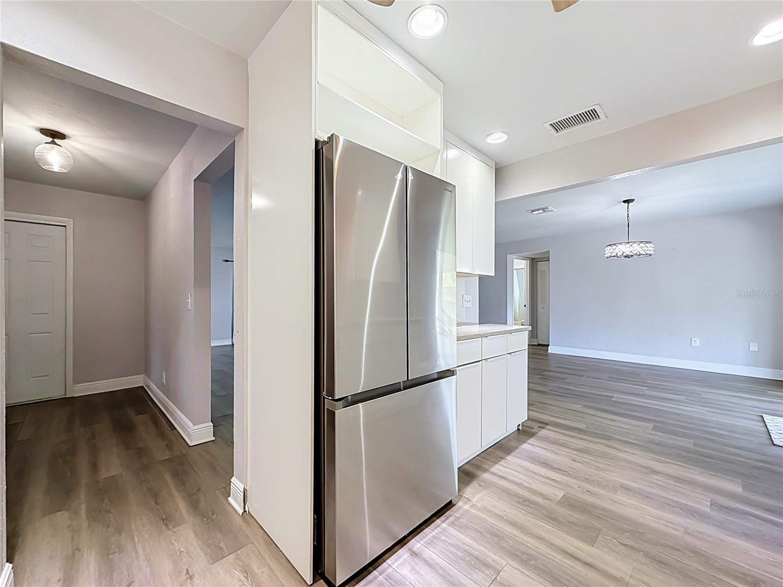 1405 OVERCASH DR — photo 13