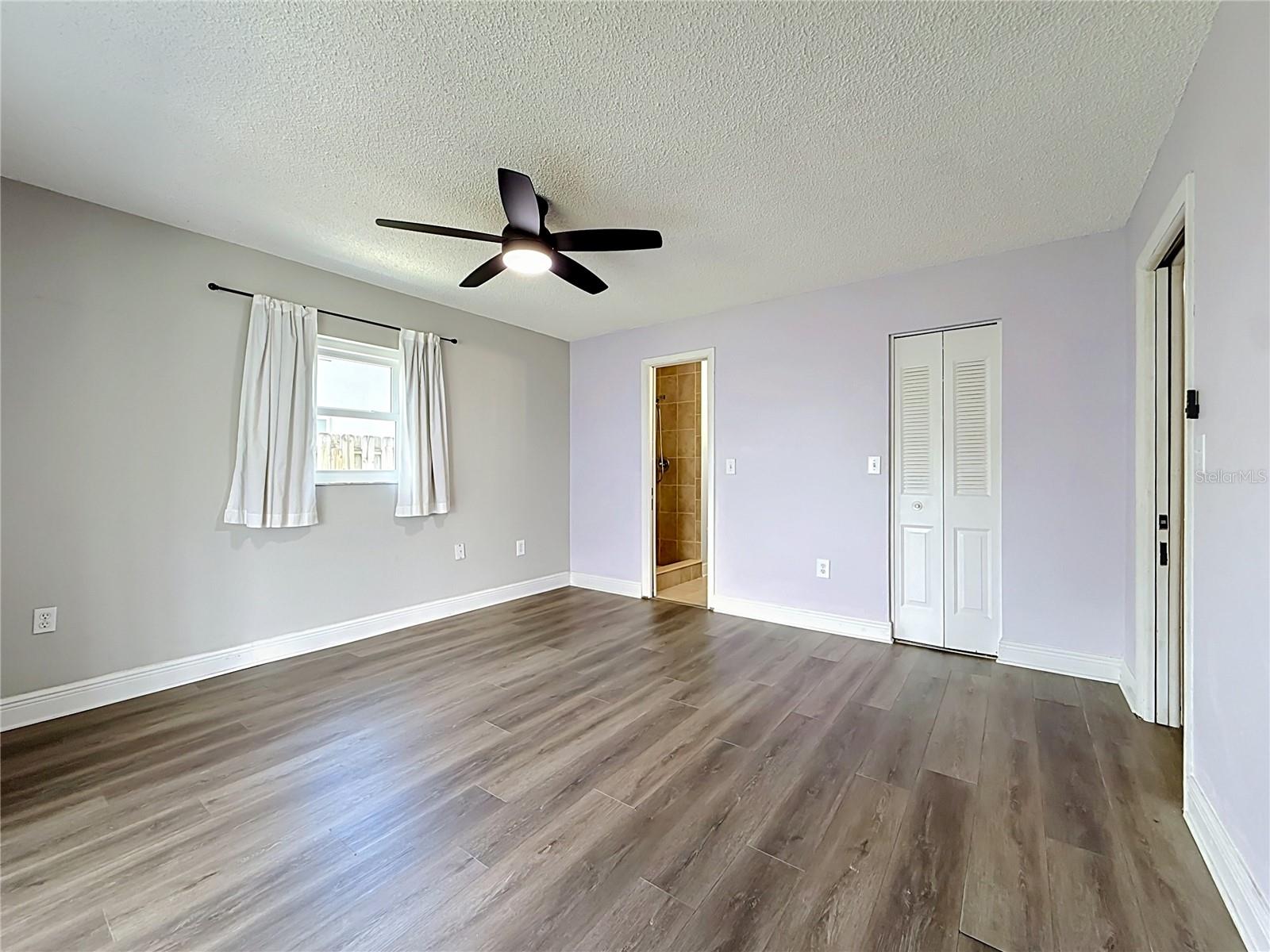 1405 OVERCASH DR — photo 17