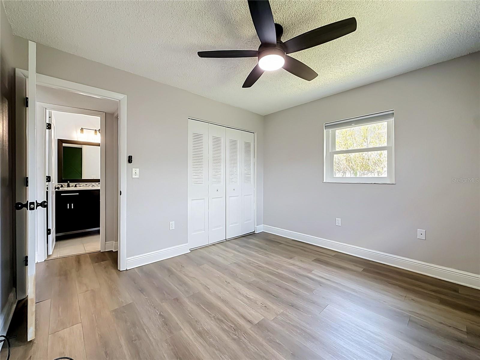 1405 OVERCASH DR — photo 27