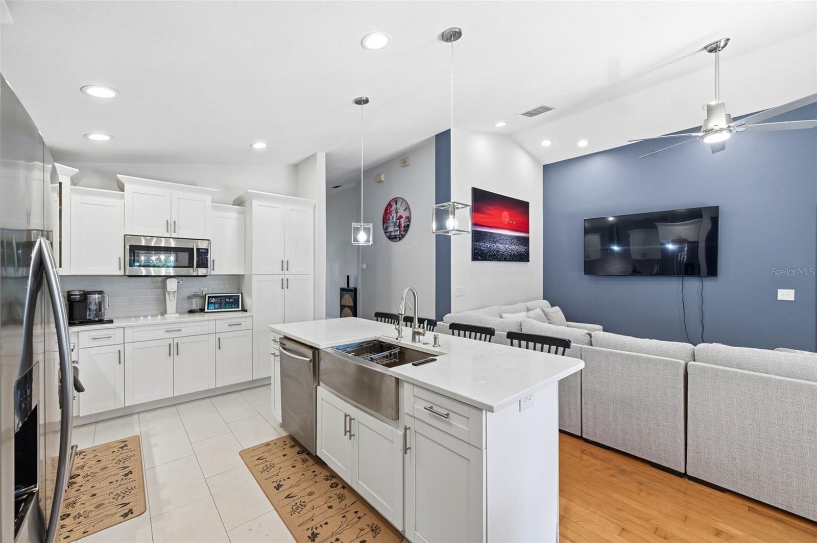 13108 ROYAL GEORGE AVE — photo 19