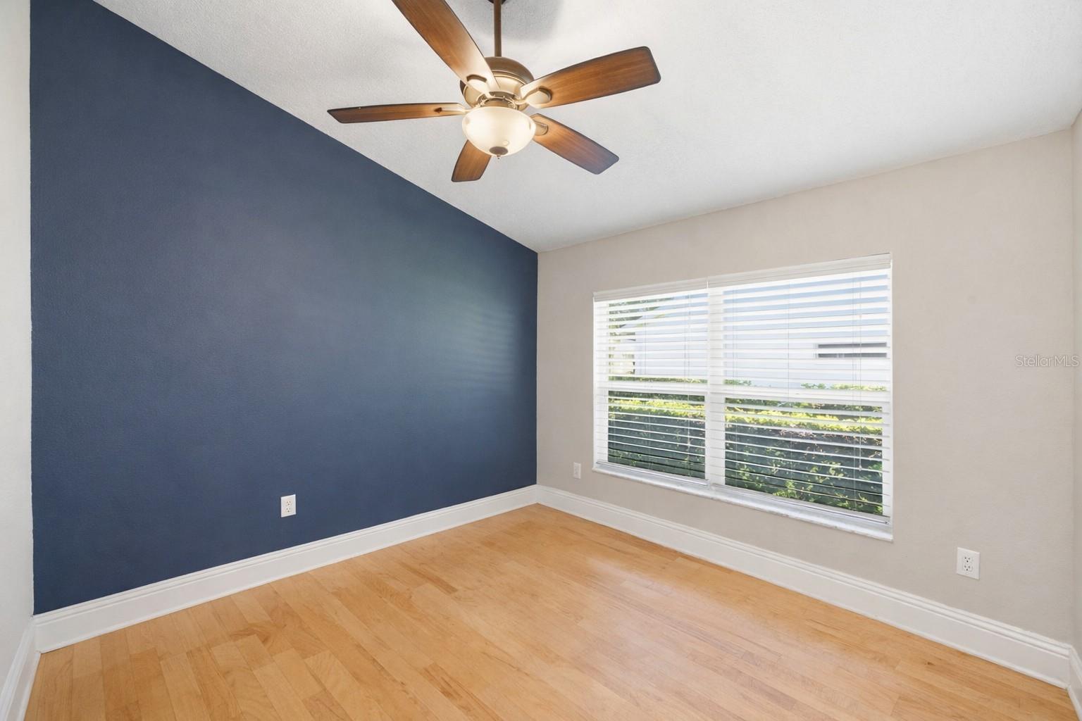 13108 ROYAL GEORGE AVE — photo 12