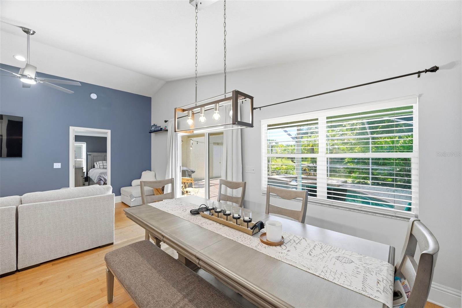 13108 ROYAL GEORGE AVE — photo 22