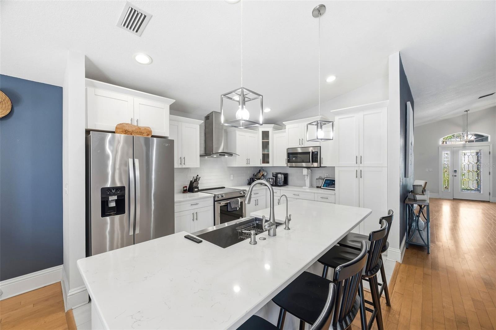 13108 ROYAL GEORGE AVE — photo 17