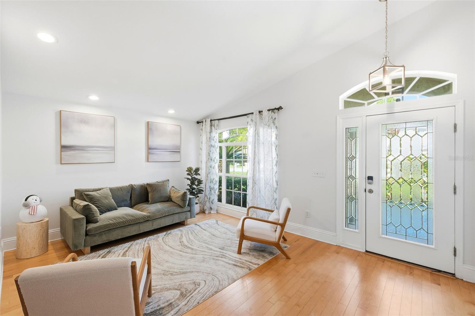 13108 ROYAL GEORGE AVE — photo 7