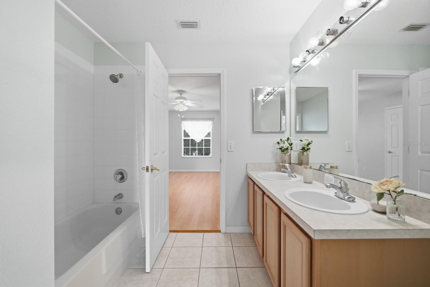 14722 HERONGLEN DR — photo 23