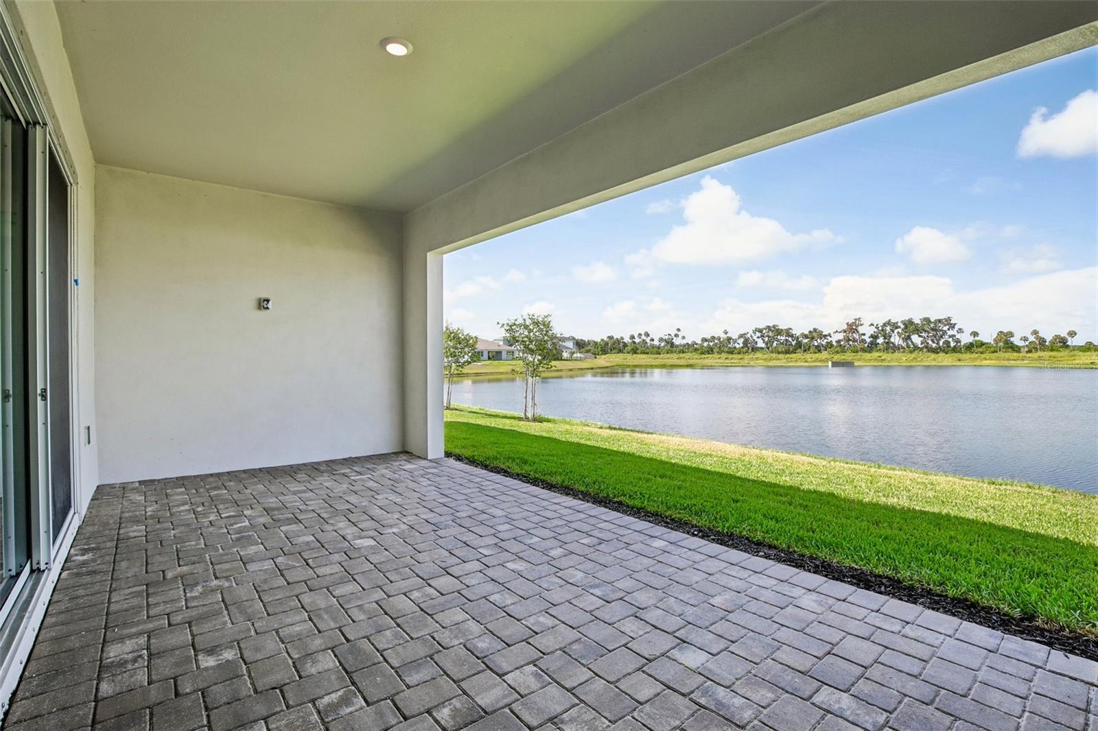 8255 GOLDEN BEACH CT — photo 38