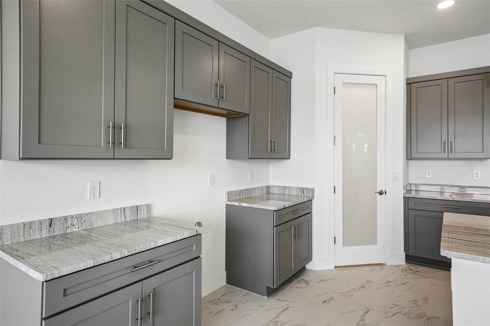 8255 GOLDEN BEACH CT — photo 15