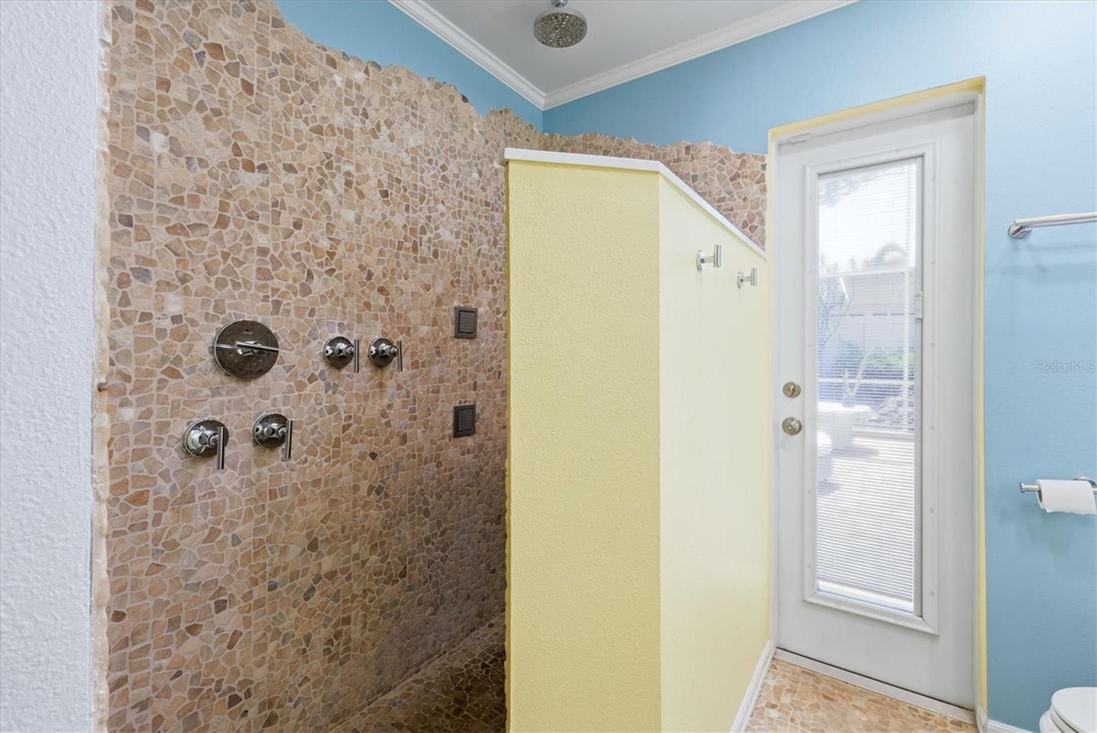 1833 OAK VIEW DR — photo 17
