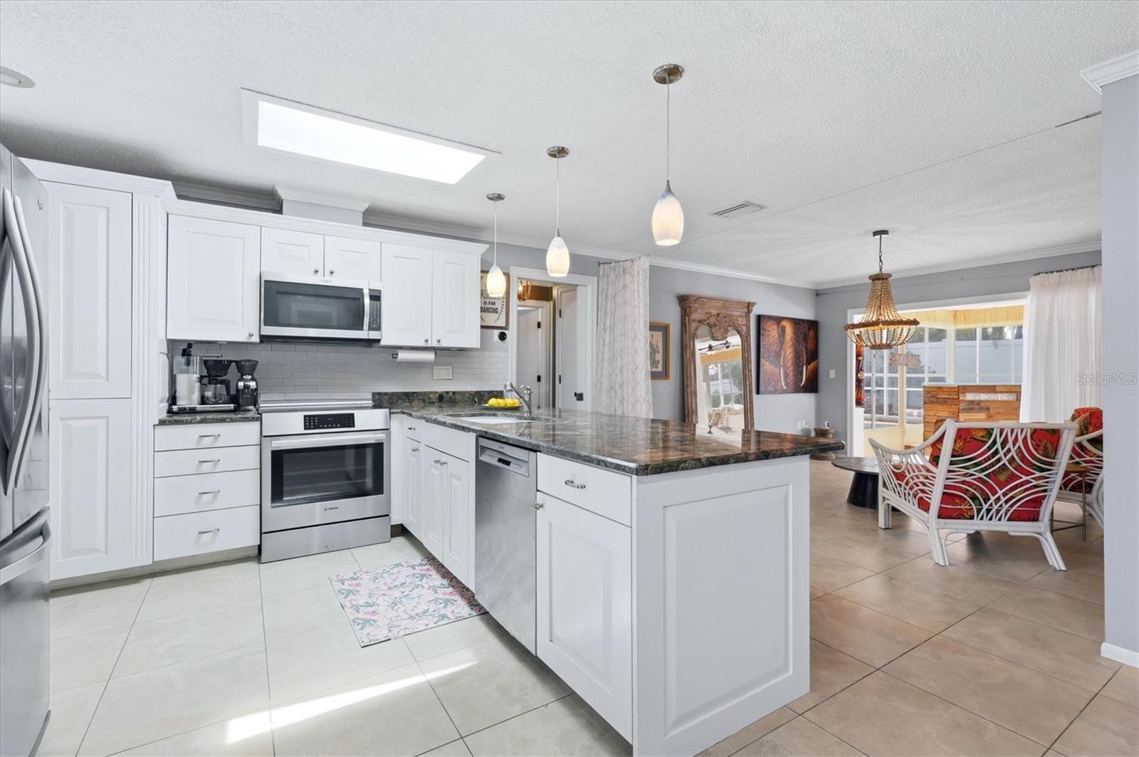 1833 OAK VIEW DR — photo 8