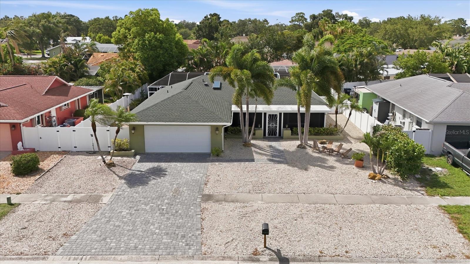 1833 OAK VIEW DR — photo 2