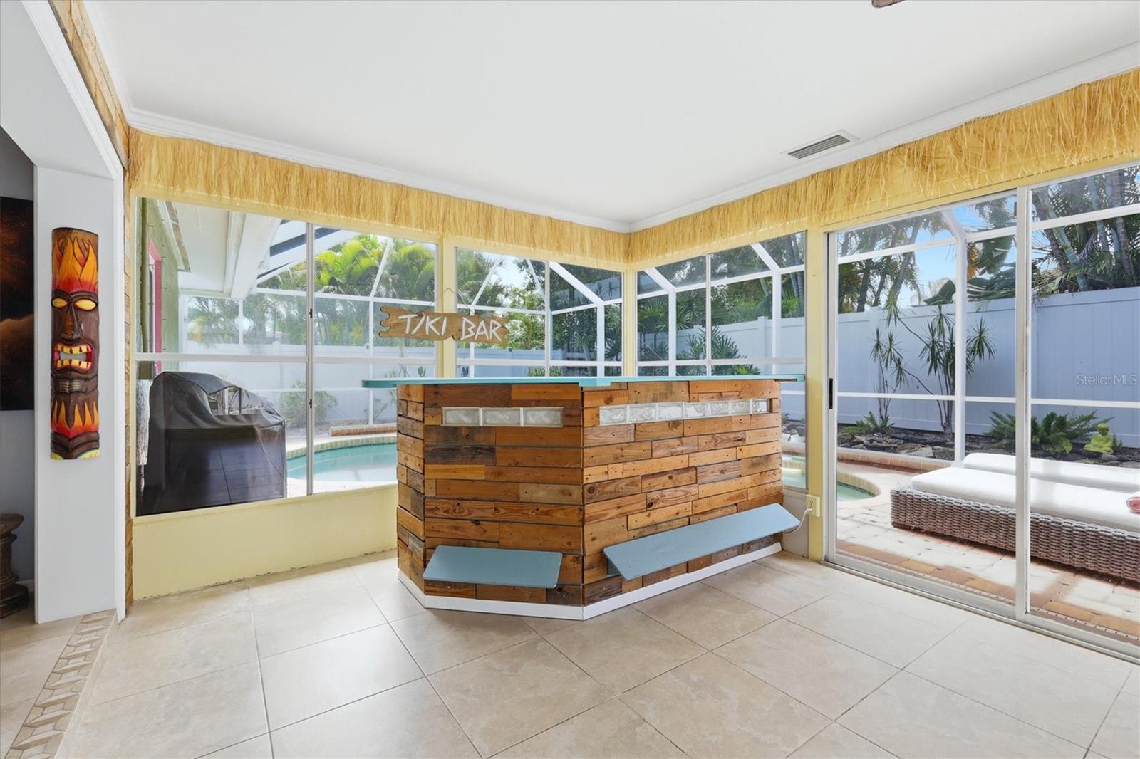 1833 OAK VIEW DR — photo 14
