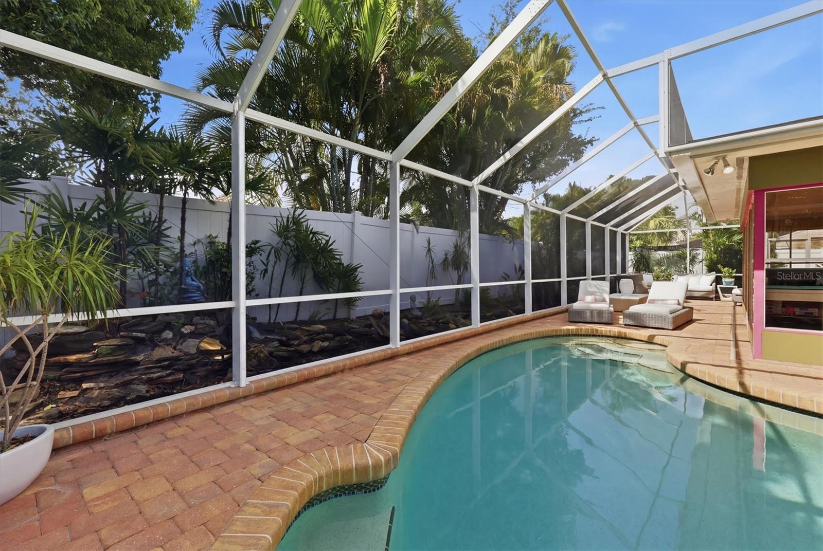 1833 OAK VIEW DR — photo 25