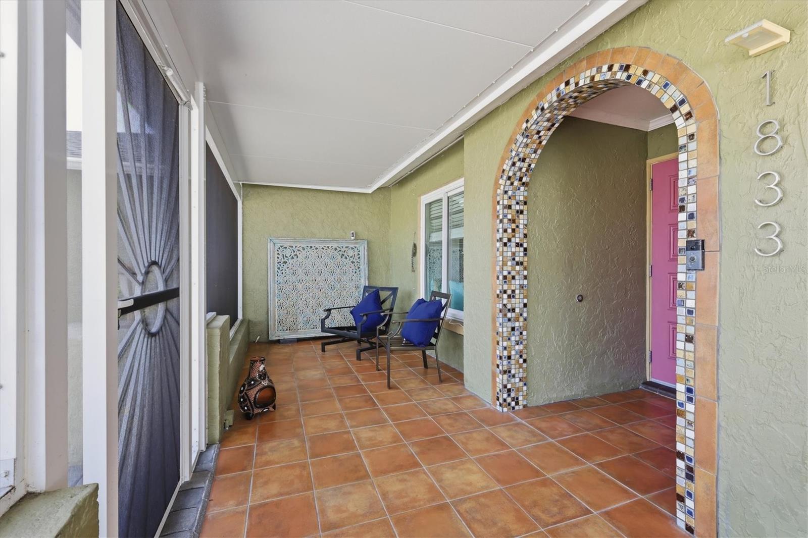 1833 OAK VIEW DR — photo 3