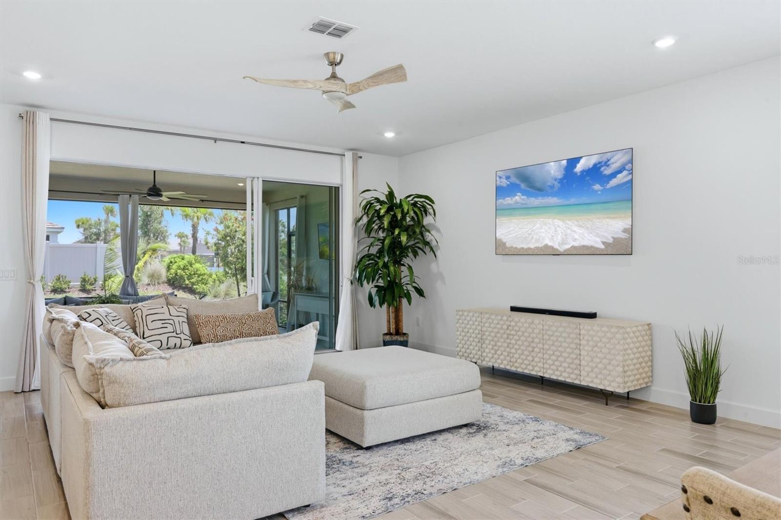 5229 SAVINO CIR — photo 8