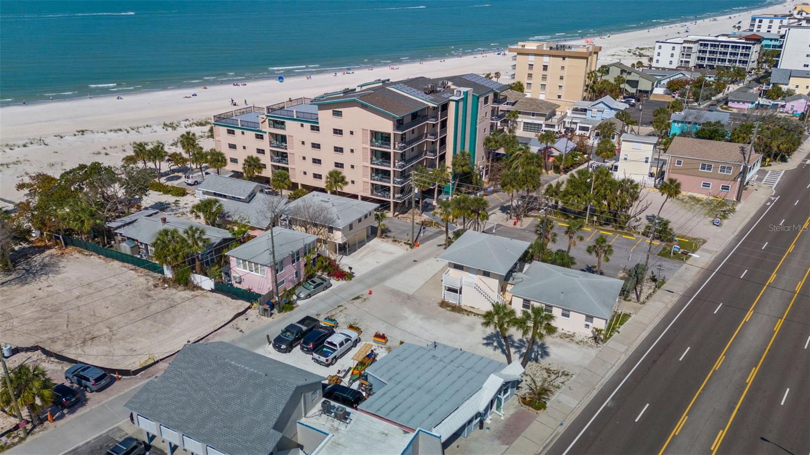 13062 GULF BLVD — photo 31