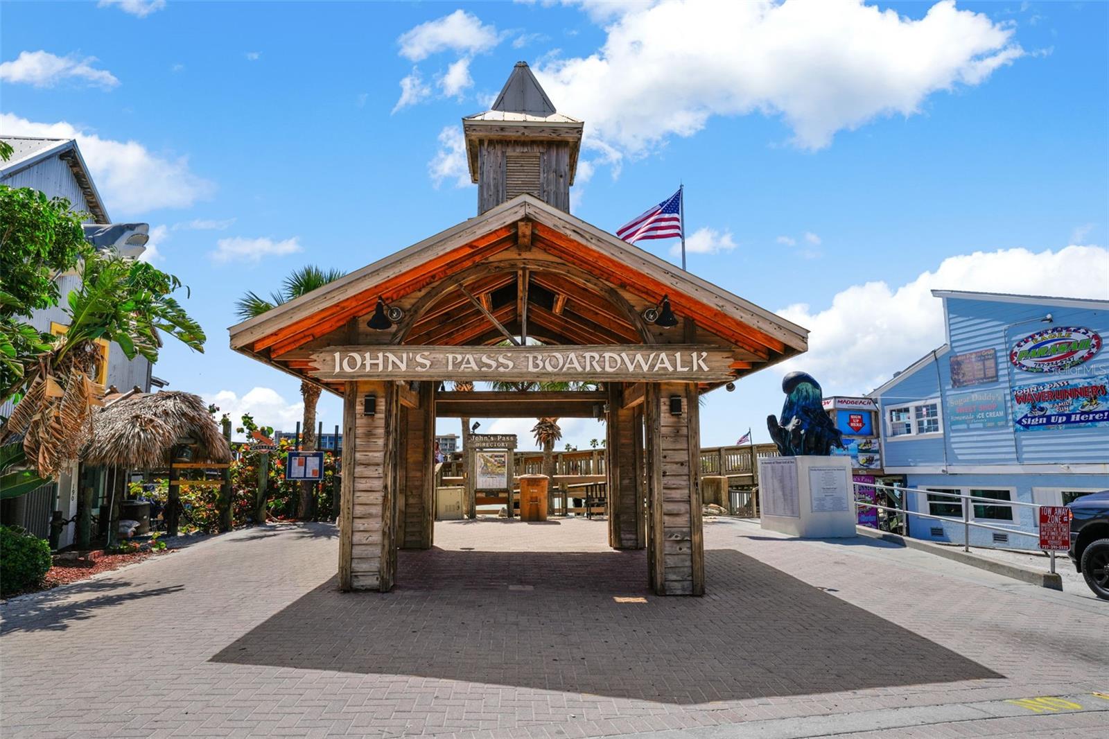 13062 GULF BLVD — photo 45