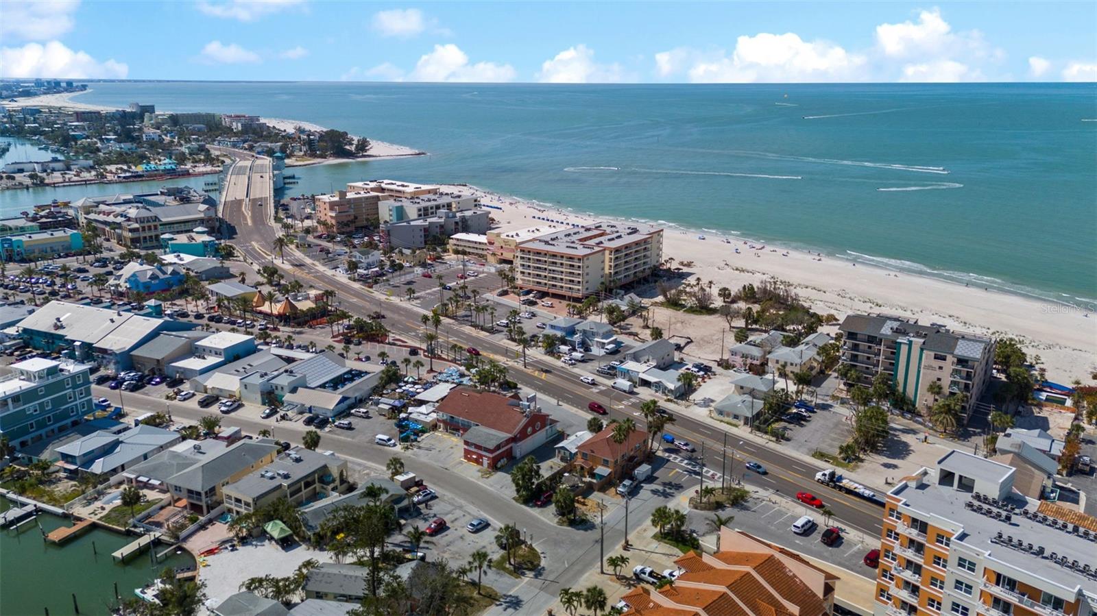 13062 GULF BLVD — photo 29