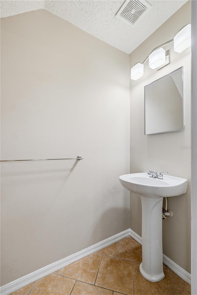 8431 EDGEWATER PLACE BLVD — photo 15