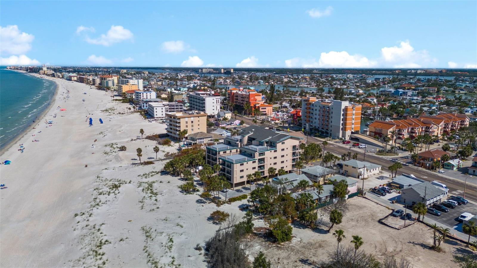 13062 GULF BLVD — photo 15