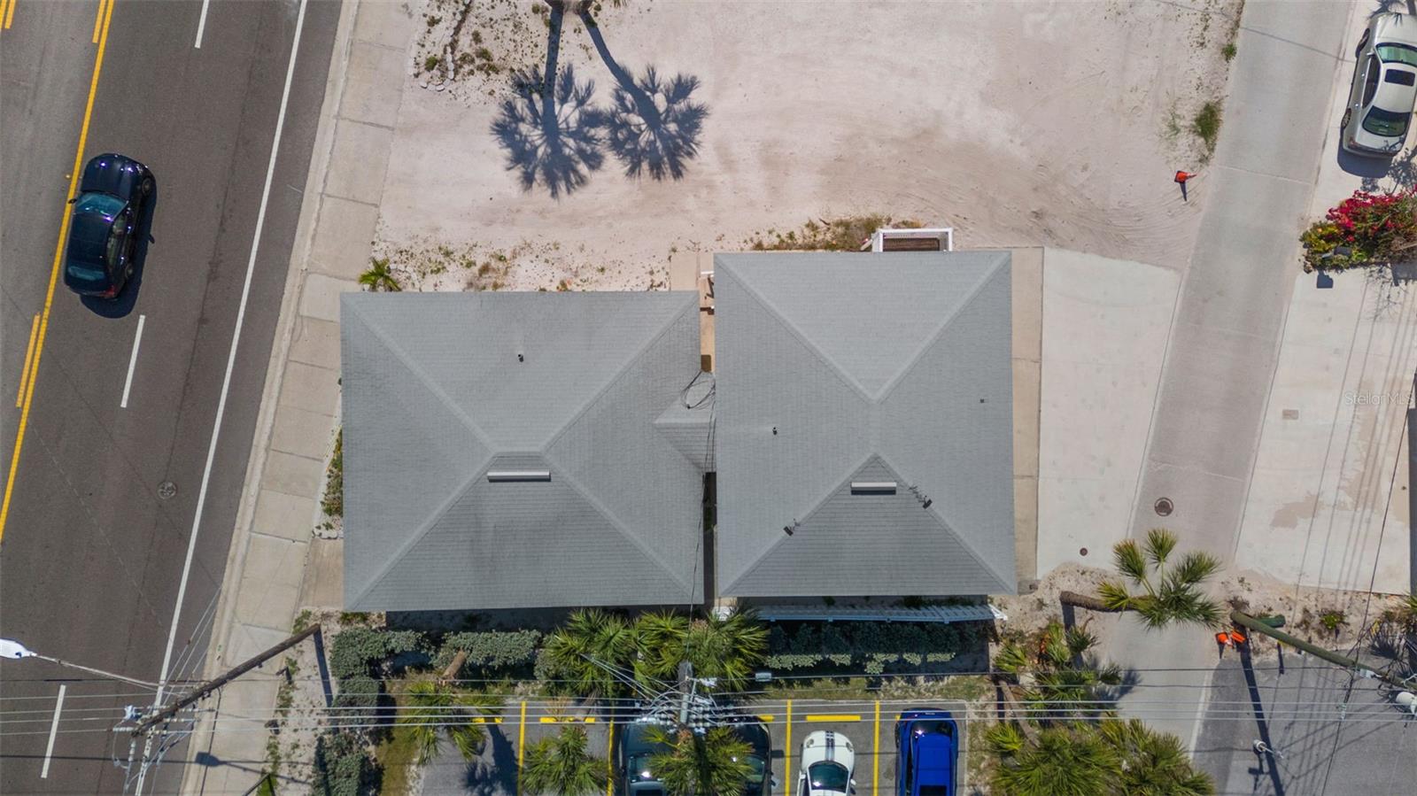 13062 GULF BLVD — photo 35