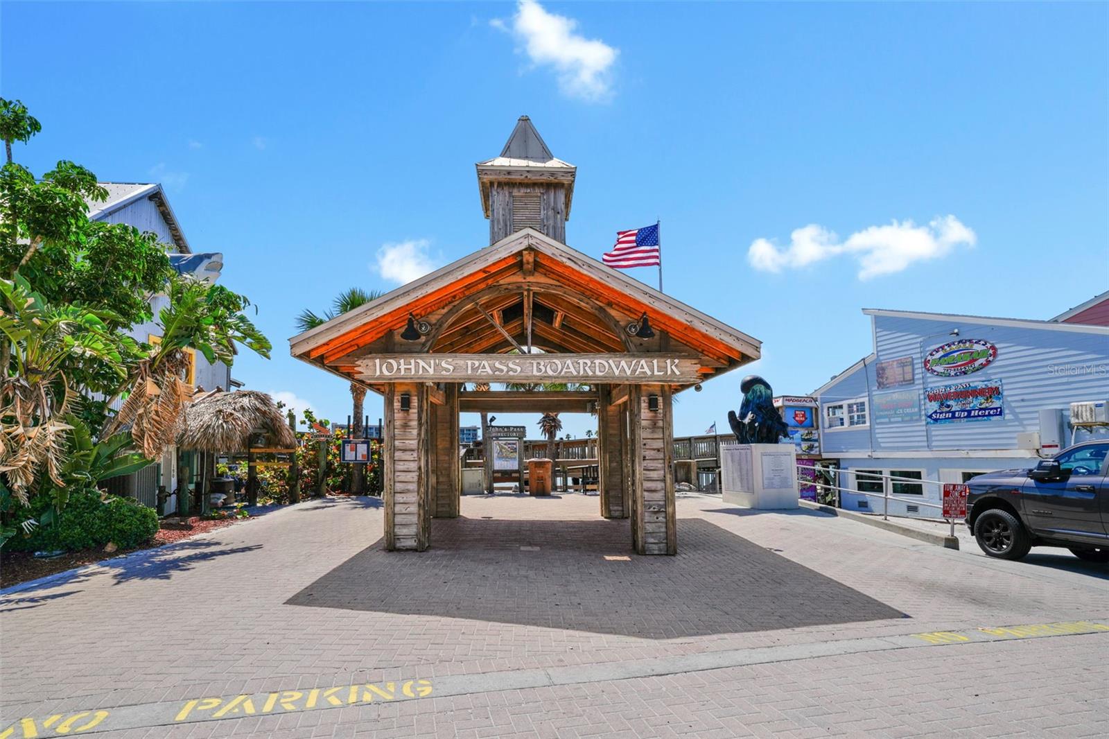 13062 GULF BLVD — photo 49