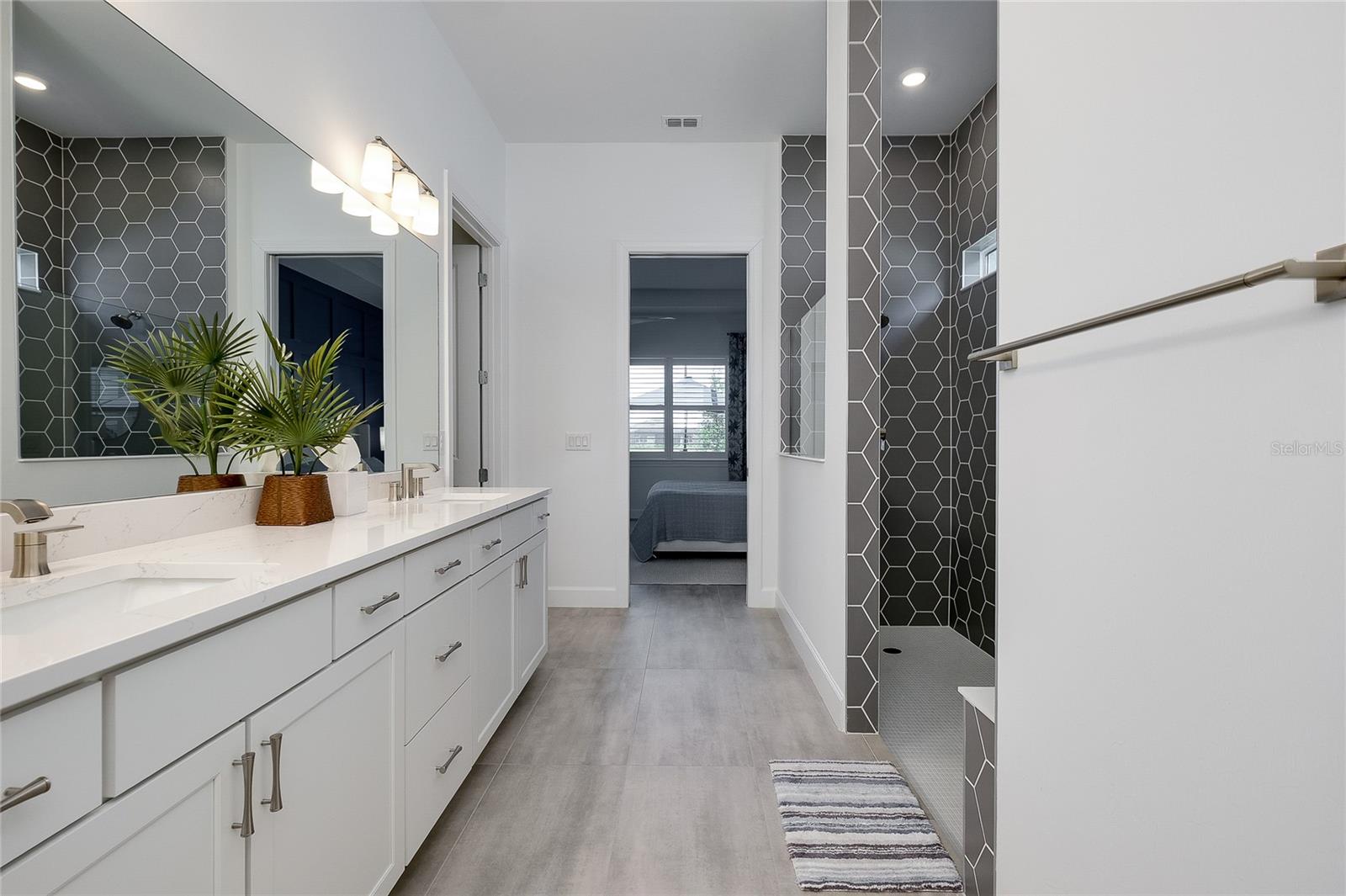 10105 BEACHWALK DR — photo 45