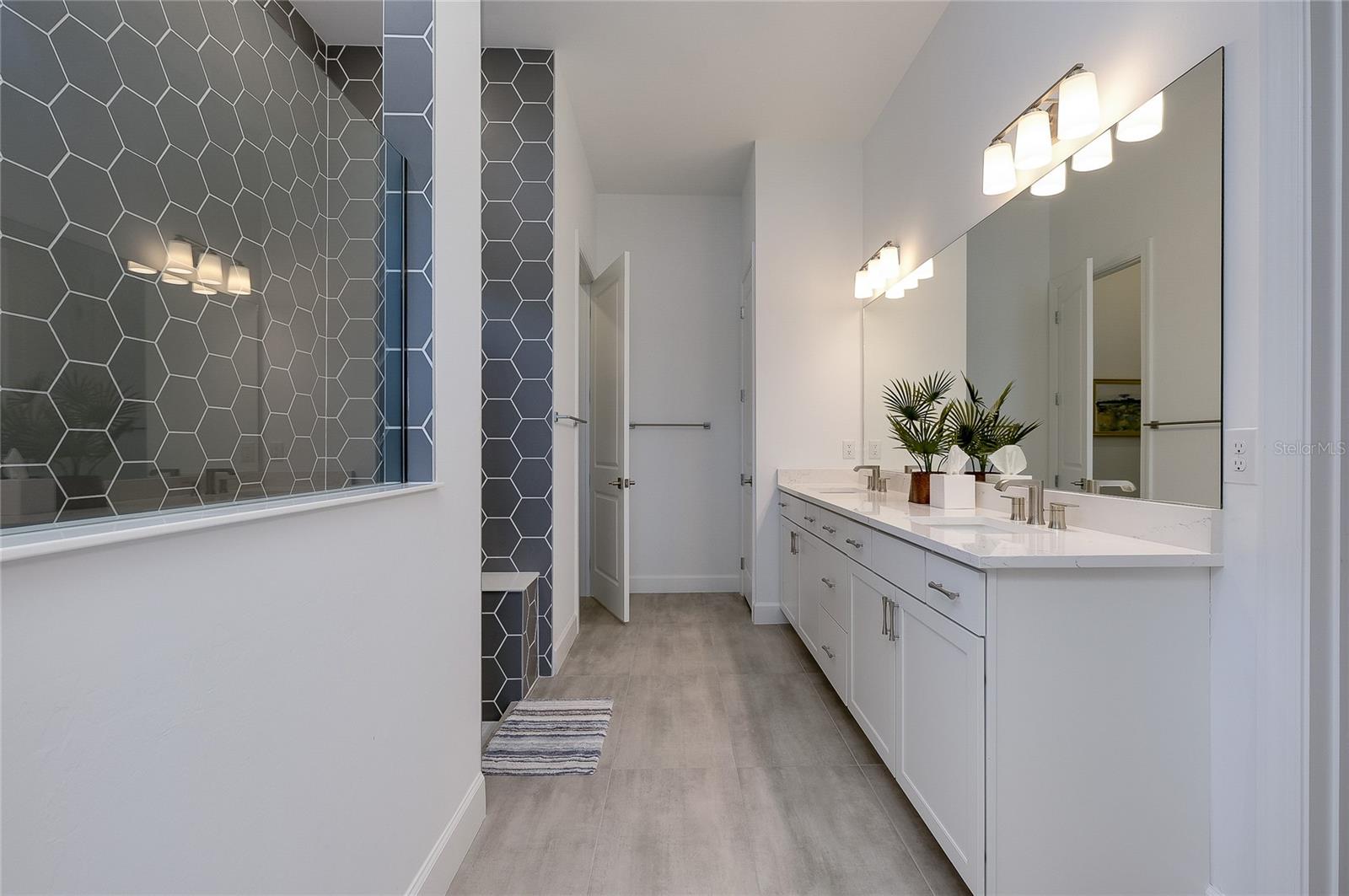 10105 BEACHWALK DR — photo 43
