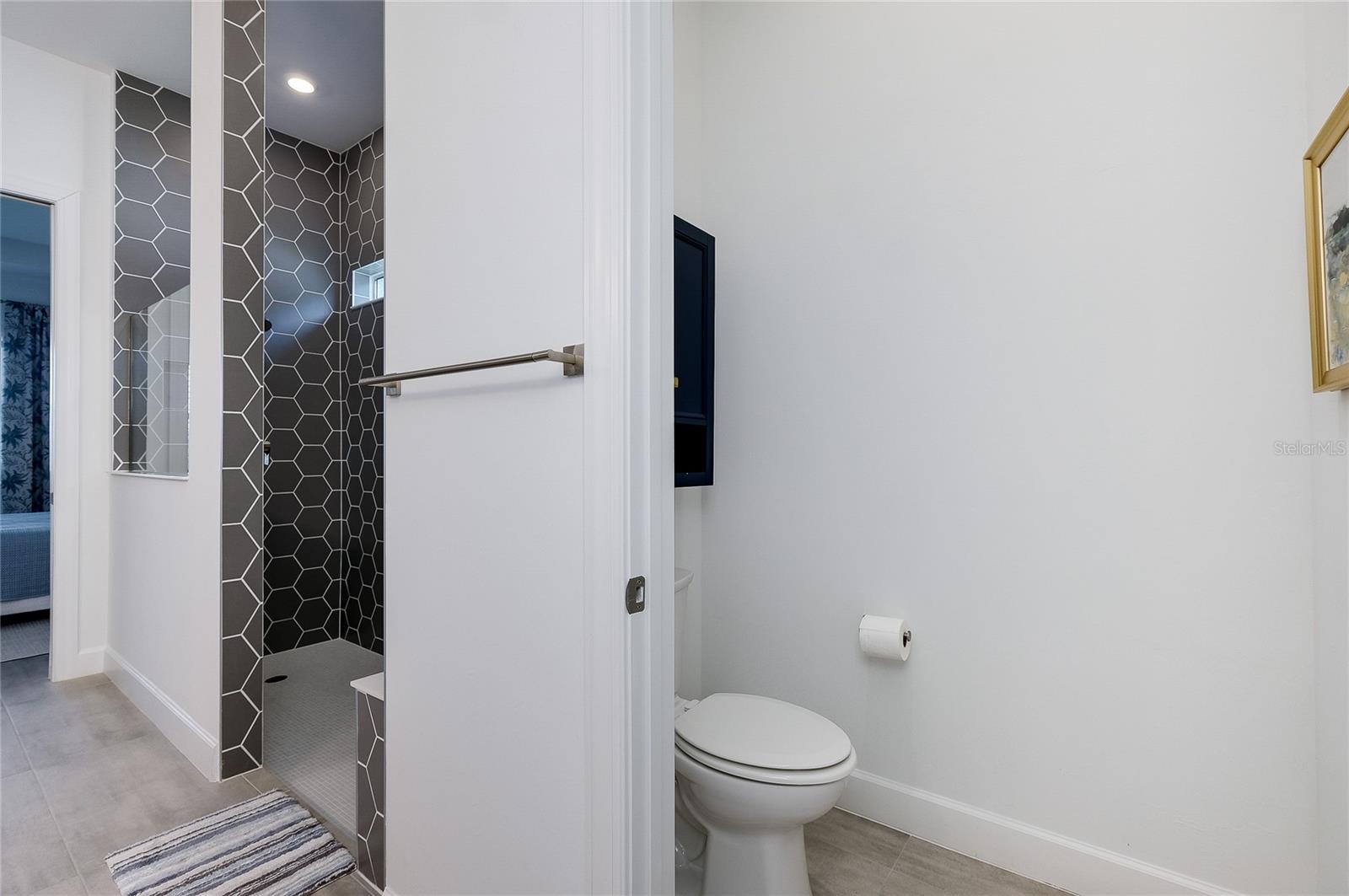 10105 BEACHWALK DR — photo 46