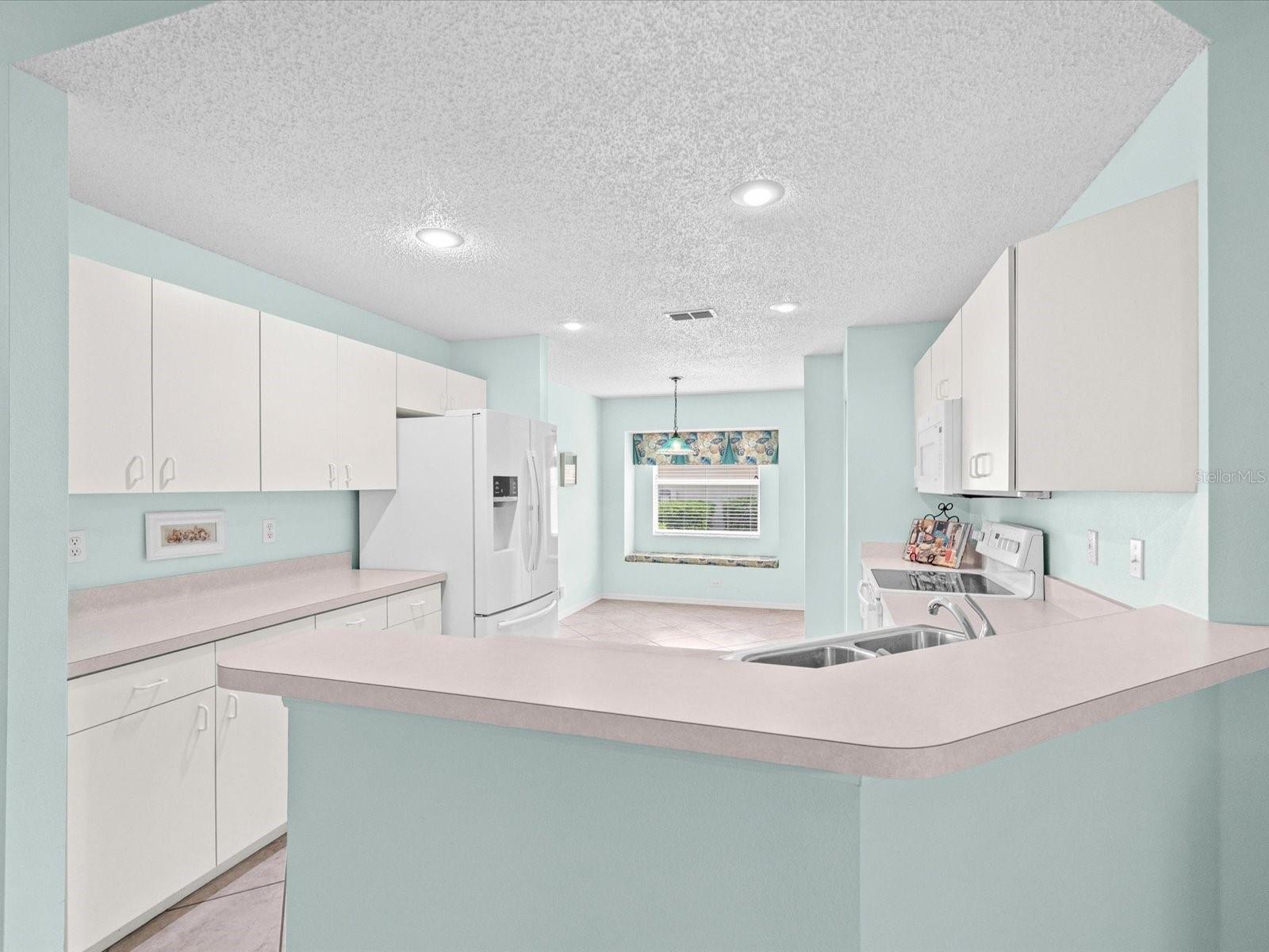 830 MCCALLISTER AVE — photo 5