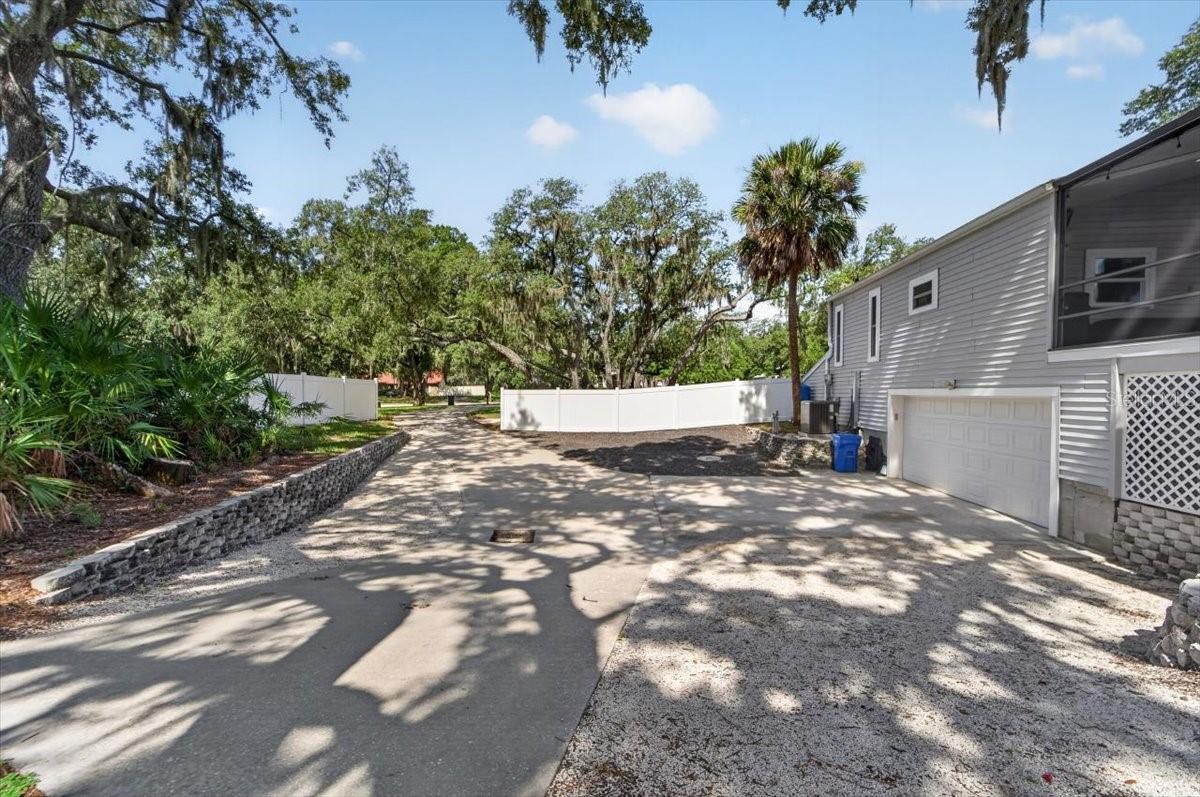 11302 SANDPINE RD — photo 58
