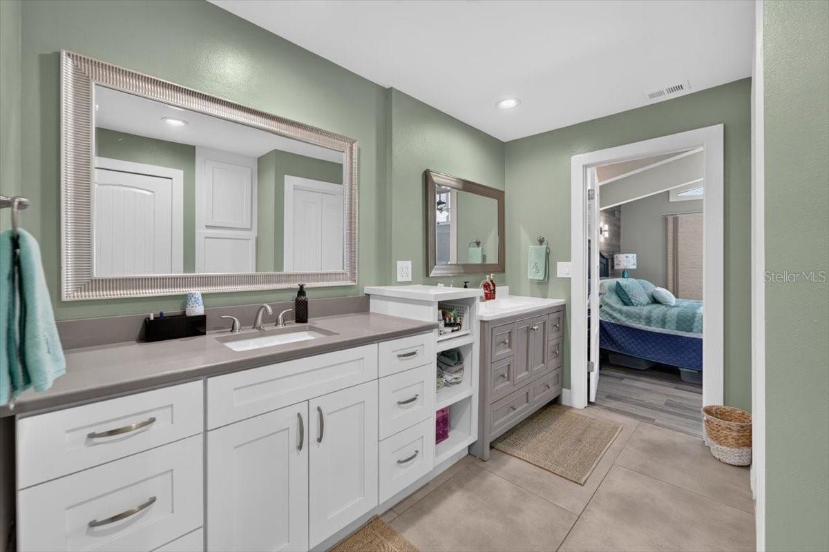 11302 SANDPINE RD — photo 38